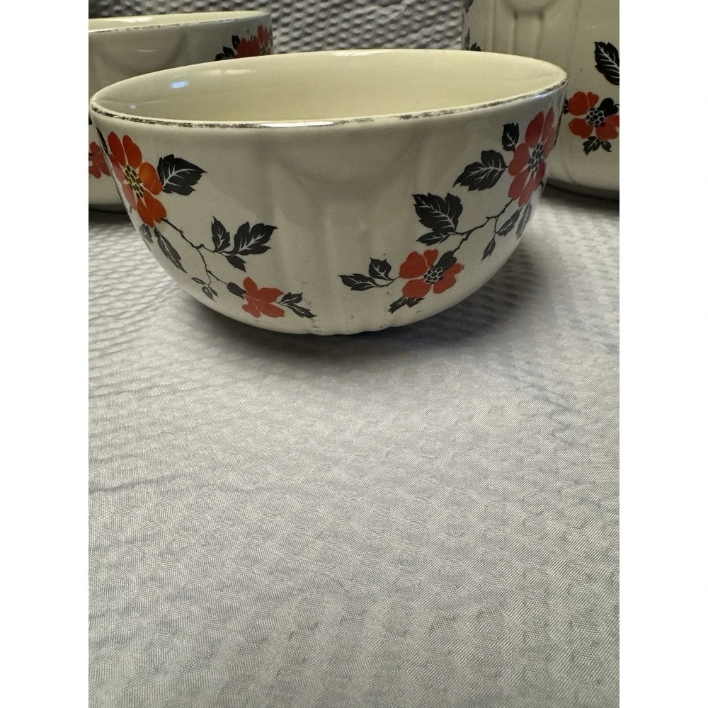 Vintage Poppy Hall Ceramic 3 Piece Bowl Set 8.75